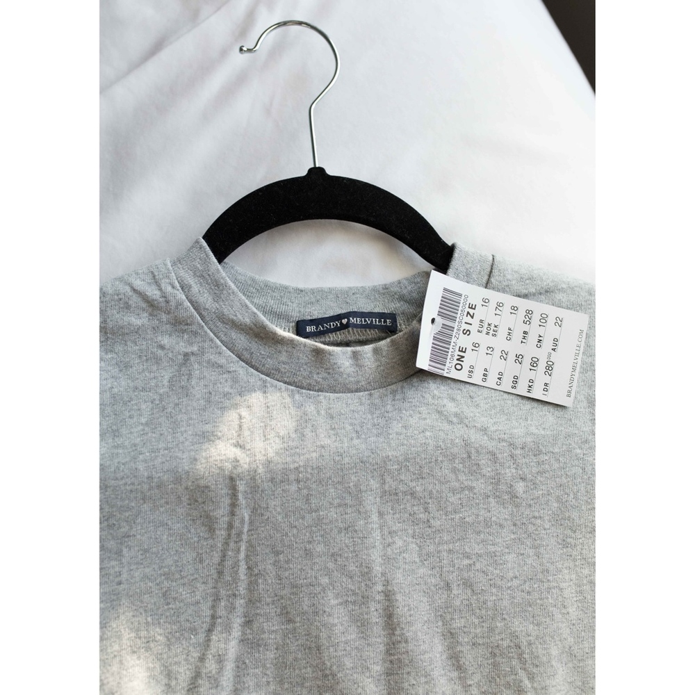 Brandy Melville Helen Top